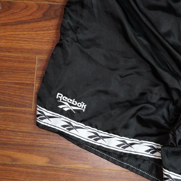 Vintage early 90’ Reebok Wind Shorts Medium USA - Picture 2 of 7